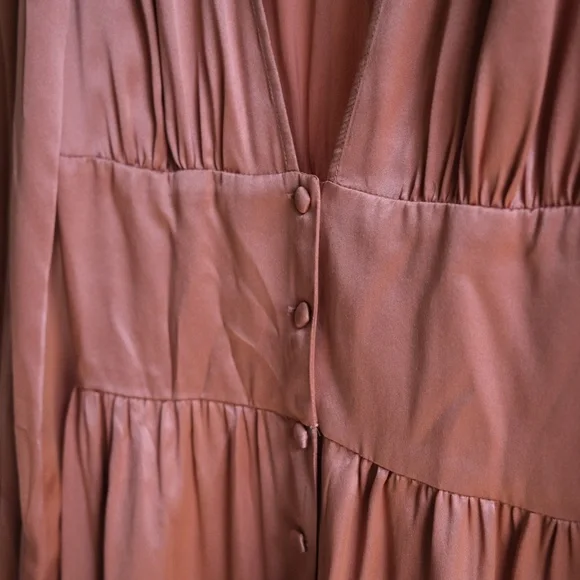 Reformation pink silk dress - Picture 6 of 6